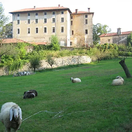 Castello Di Camerletto לינה וארוחת בוקר