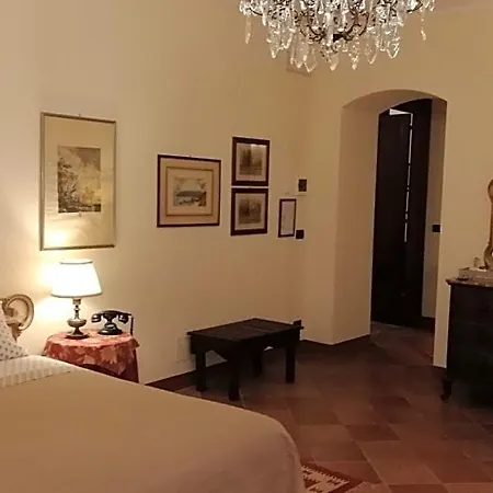 Castello Di Camerletto B&B 카셀레테