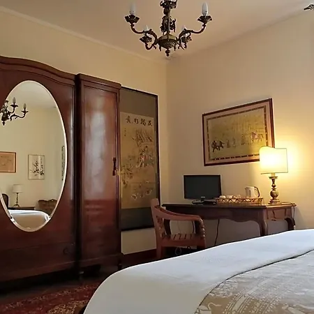 Castello Di Camerletto B&B 4*
