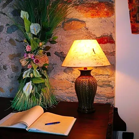 Castello Di Camerletto 4* 카셀레테